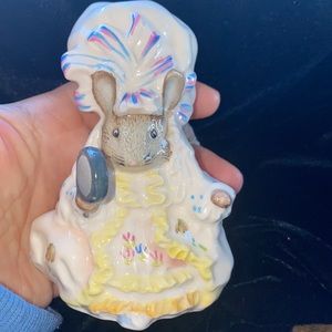 Beatrix Potter Lady Mouse Figurine Signed Beswick England 1951 1989